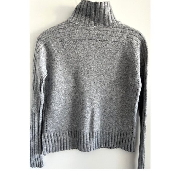 360 Cashmere Turtle Neck Cashmere Sweater Sz XS - Picture 2 of 7